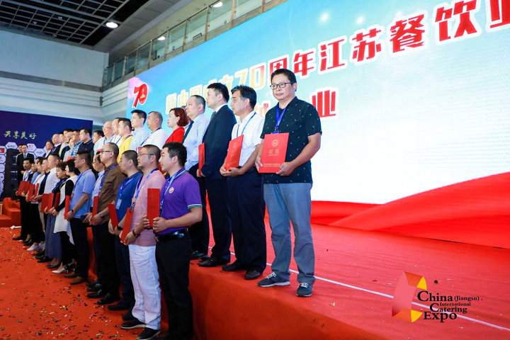 靖江沙亚军砥砺前行，铸就传奇新篇章